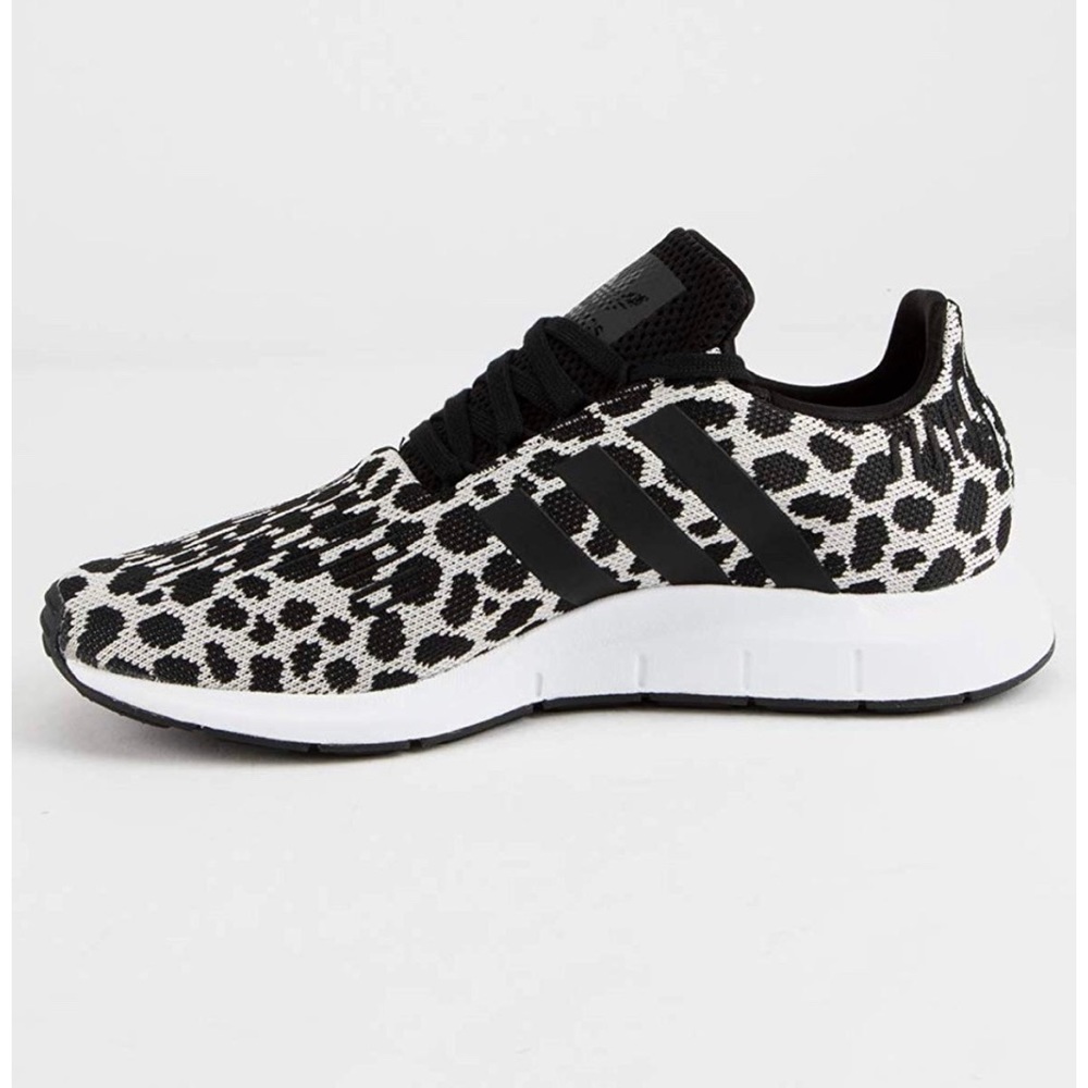 Adidas Run Swift Leopard NIB - Picture 3 of 4